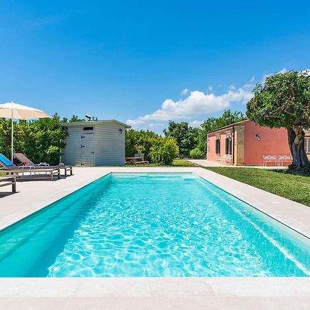 Gira Sole Villa Fontane Bianche Exterior photo