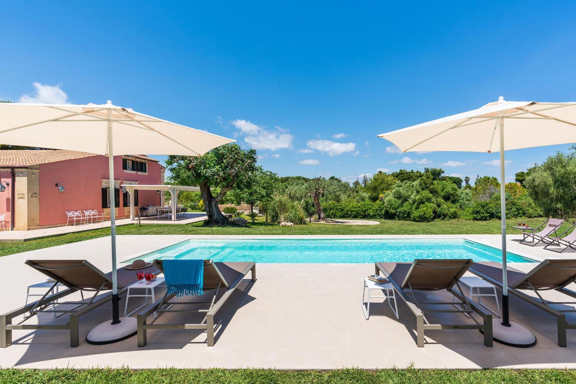 Gira Sole Villa Fontane Bianche Exterior photo
