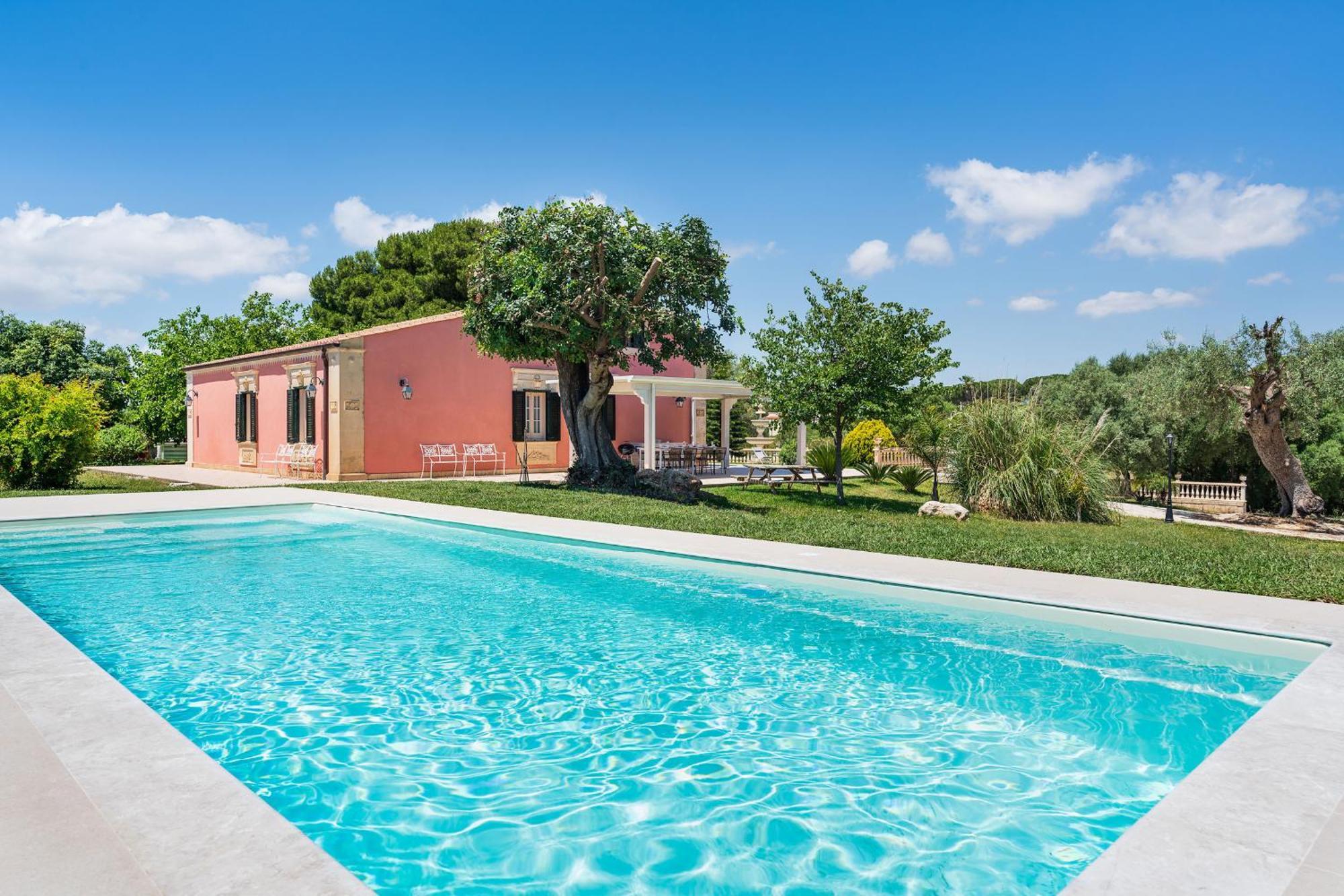 Gira Sole Villa Fontane Bianche Exterior photo