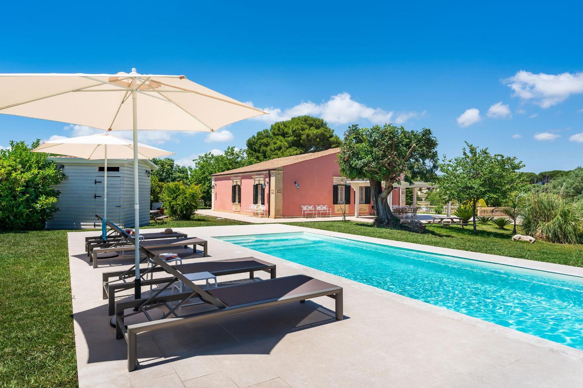 Gira Sole Villa Fontane Bianche Exterior photo